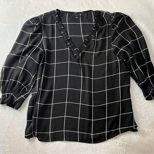 Worthington Black and White Checkered Blouse Sz Petite Medium